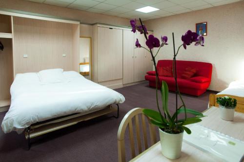 Imagen general del Hotel Le Commerce, Guichen. Foto 4