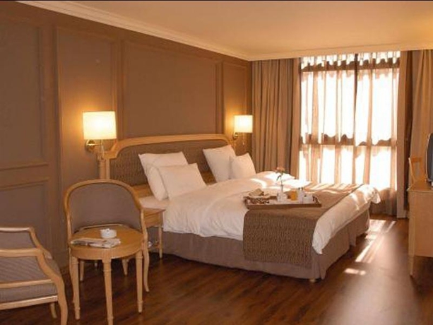 Imagen general del Hotel Le Commodore Hotel. Foto 4