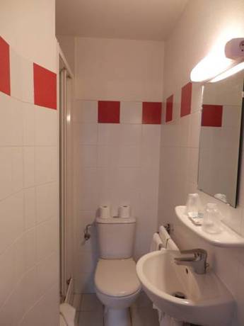 Imagen de la habitación del Hotel Le Comte Rouge. Foto 5