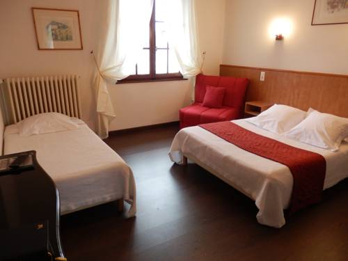 Imagen de la habitación del Hotel Le Comte Rouge. Foto 6