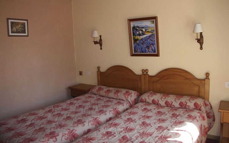 Imagen de la habitación del Hotel Le Concorde. Foto 6