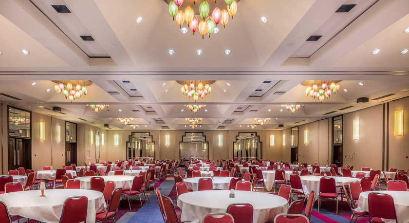 Imagen de los interiores del Hotel Le Concorde Québec. Foto 15