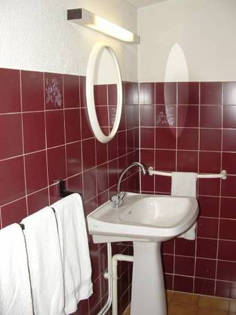 Imagen de la habitación del Hotel Le Connetable. Foto 4