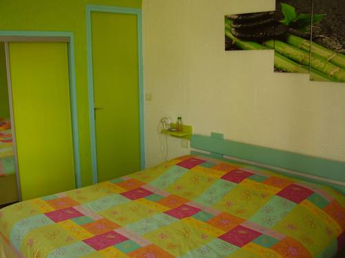 Imagen de la habitación del Hotel Le Connetable. Foto 10