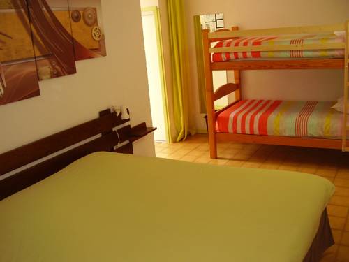 Imagen de la habitación del Hotel Le Connetable. Foto 11