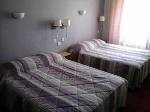 Imagen de la habitación del Hotel Le Continental, CHATEAUROUX. Foto 7