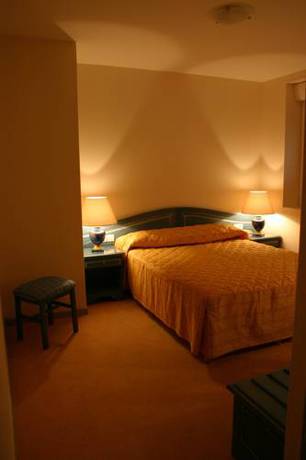 Imagen de la habitación del Hotel Le Continental, CHATEAUROUX. Foto 9