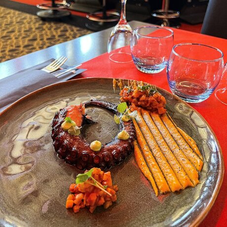 Imagen general del Hotel Le Continental, Forges Les Eaux. Foto 10