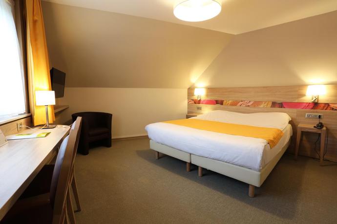Imagen de la habitación del Hotel Le Coquelicot. Foto 3