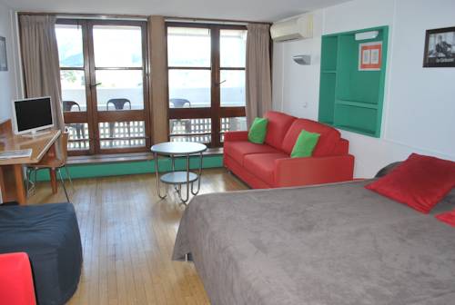 Imagen de la habitación del Hotel Le Corbusier. Foto 7