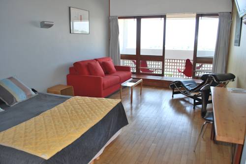 Imagen de la habitación del Hotel Le Corbusier. Foto 11