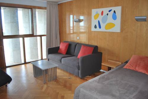 Imagen de la habitación del Hotel Le Corbusier. Foto 12
