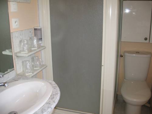 Imagen de la habitación del Hotel Le Cosy Riva Bella. Foto 6