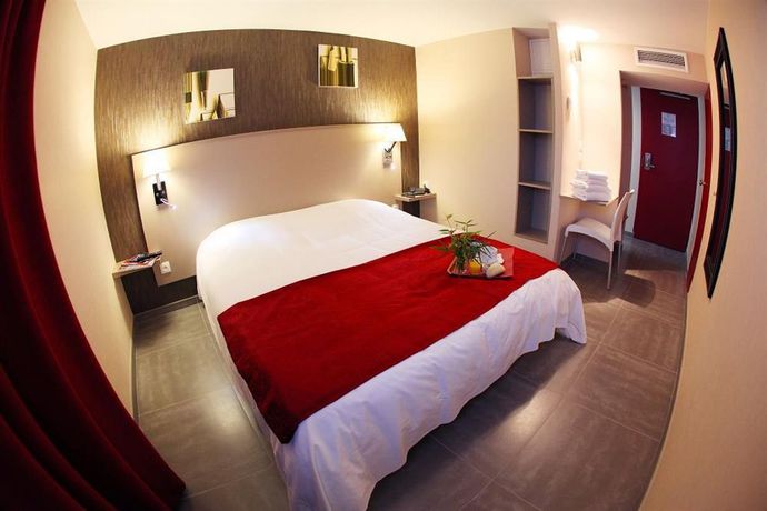 Imagen de los exteriores del Hotel Le Coudon. Foto 7