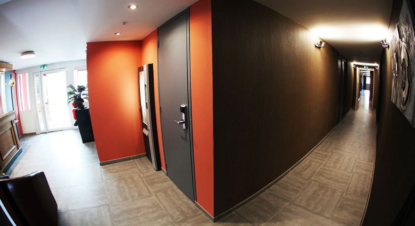 Imagen de los exteriores del Hotel Le Coudon. Foto 8