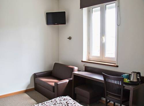 Imagen de la habitación del Hotel Le Coureau. Foto 5