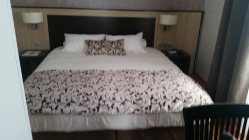 Imagen de la habitación del Hotel Le Coureau. Foto 13