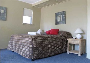 Imagen de la habitación del Hotel Le Court Villas. Foto 5