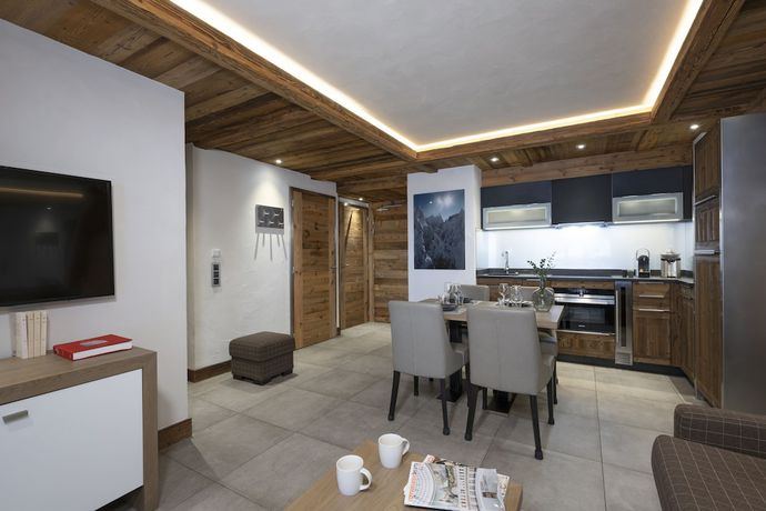 Imagen de la habitación del Hotel Le Cristal de Jade. Foto 11