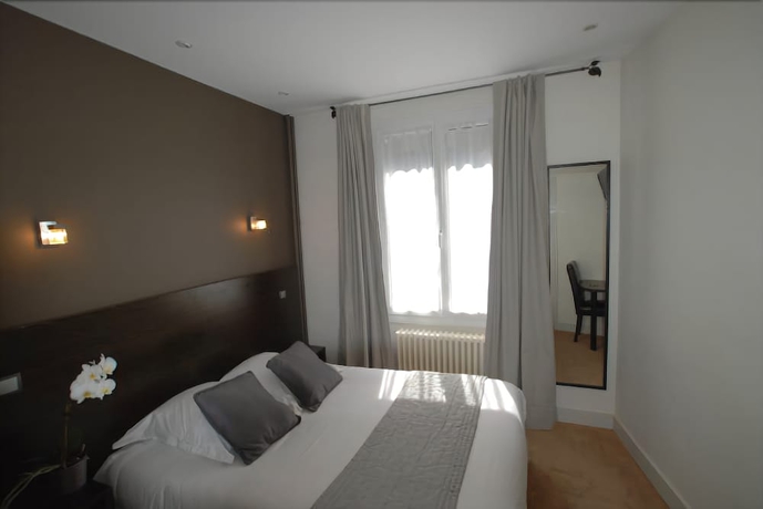 Imagen de la habitación del Hotel Le Croiseur. Foto 8
