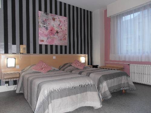 Imagen de la habitación del Hotel Le Crystal. Foto 8