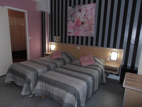 Imagen de la habitación del Hotel Le Crystal. Foto 9