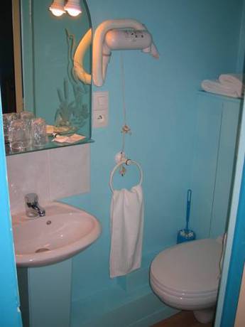 Imagen de la habitación del Hotel Le Crystal. Foto 16