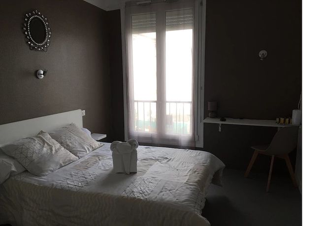 Imagen de la habitación del Hotel Le Crystal H&ocirc;tel. Foto 5