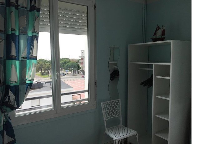 Imagen de la habitación del Hotel Le Crystal H&ocirc;tel. Foto 9