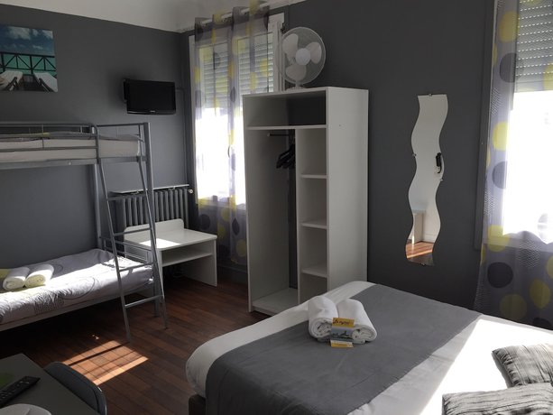 Imagen de la habitación del Hotel Le Crystal H&ocirc;tel. Foto 14