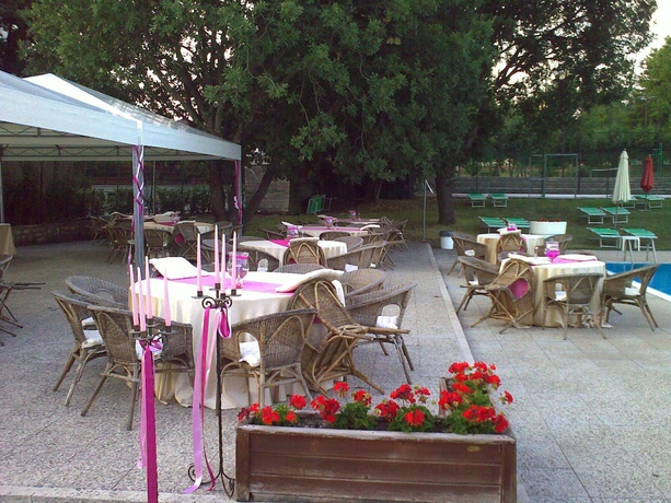 Imagen de los exteriores del Hotel Le Cupolette. Foto 10