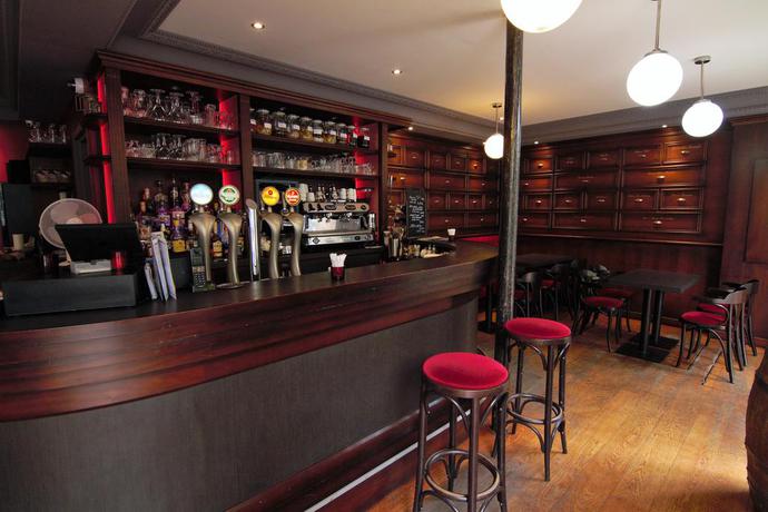 Imagen del bar/restaurante del Hotel Le Daly's. Foto 2