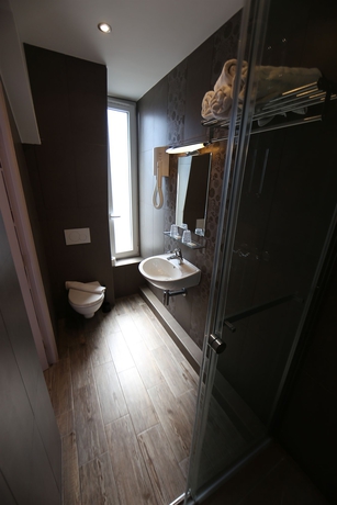 Imagen de la habitación del Hotel Le Daum. Foto 13