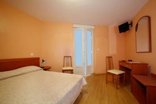 Imagen de la habitación del Hotel Le Dauphin, AJACCIO. Foto 3