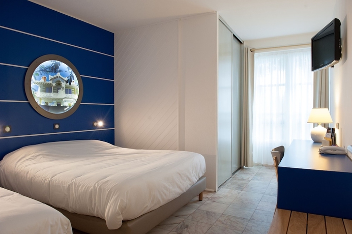 Imagen de la habitación del Hotel Le Dauphin, Arcachon. Foto 5