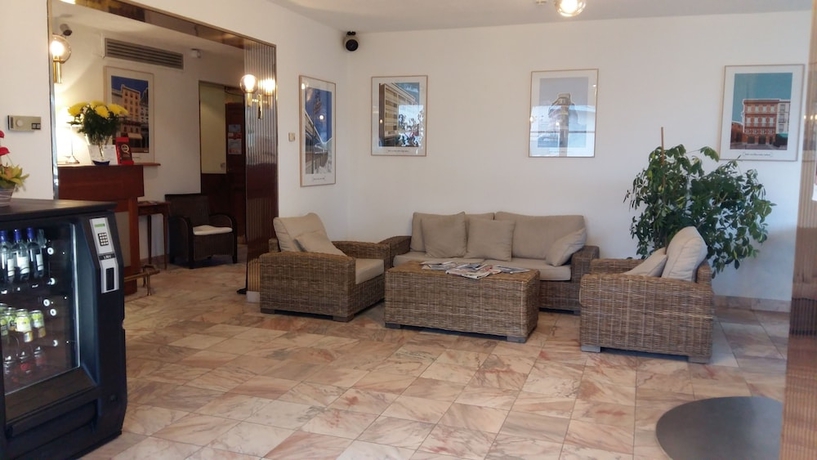 Imagen de los interiores del Hotel Le Dauphin, Arcachon. Foto 18