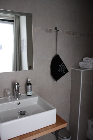 Imagen de la habitación del Hotel Le Dauphin, Quartier Boieldieu. Foto 12