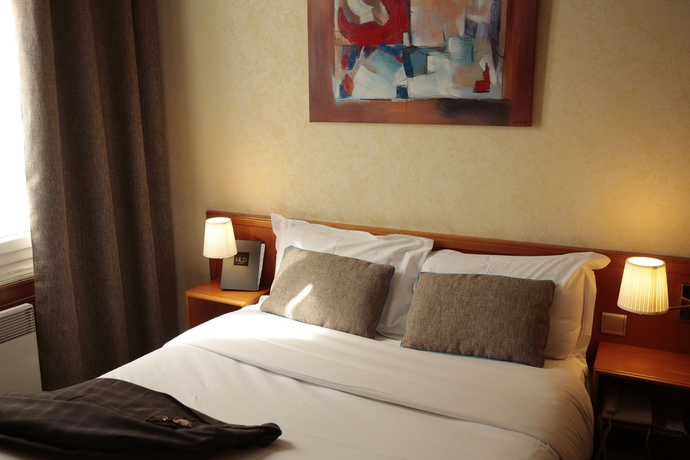 Imagen de la habitación del Hotel Le Dauphin, Quartier Boieldieu. Foto 14