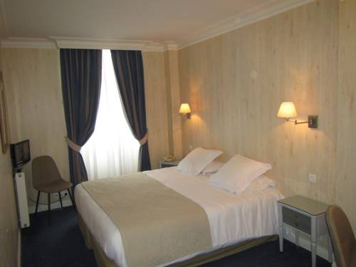 Imagen de la habitación del Hotel Le D'avaugour. Foto 8