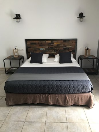 Imagen de la habitación del Hotel Le Devem de Mirapier. Foto 11