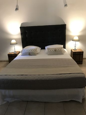 Imagen de la habitación del Hotel Le Devem de Mirapier. Foto 15