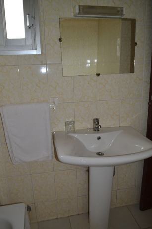 Imagen de la habitación del Hotel Le Diplomate. Foto 6