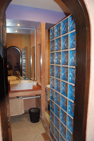 Imagen de la habitación del Hotel Le Djoloff. Foto 6