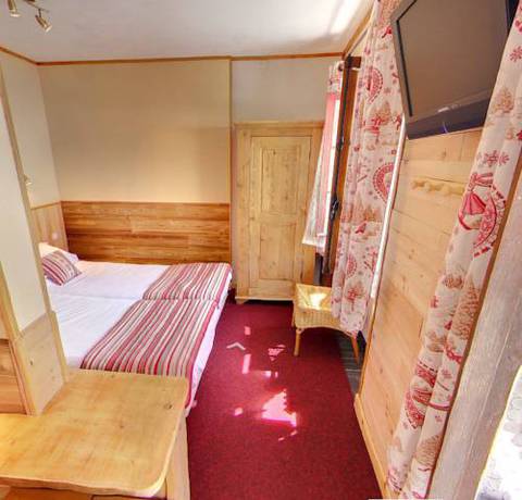 Imagen de la habitación del Hotel Le D&ocirc;me, Tignes. Foto 11