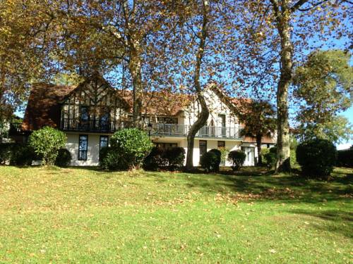 Imagen de la habitación del Hotel Le Domaine De Françon. Foto 9