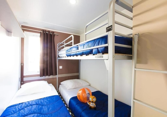 Imagen de la habitación del Hotel Le Domaine De La Marina. Foto 6