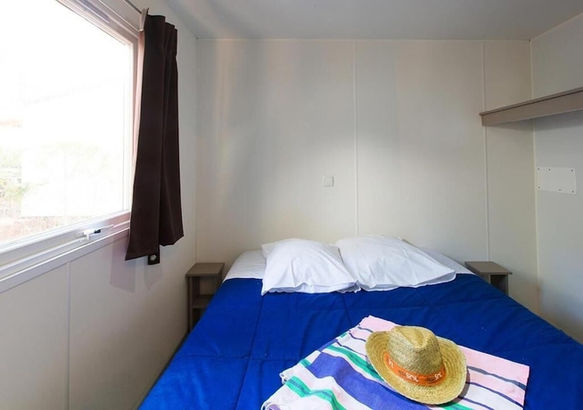 Imagen de la habitación del Hotel Le Domaine De La Marina. Foto 8