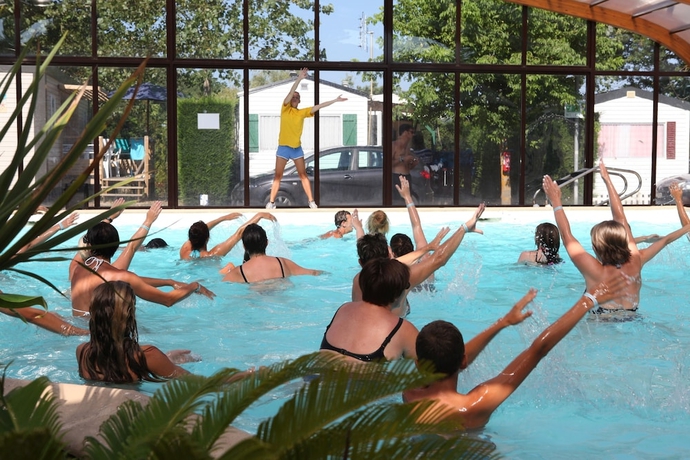 Imagen de la piscina del Hotel Le Domaine De La Marina. Foto 15