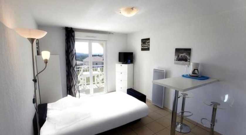 Imagen de la habitación del Hotel Le Domaine De Manon. Foto 14