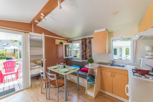 Imagen de la habitación del Hotel Le Domaine De Mesqueau. Foto 4